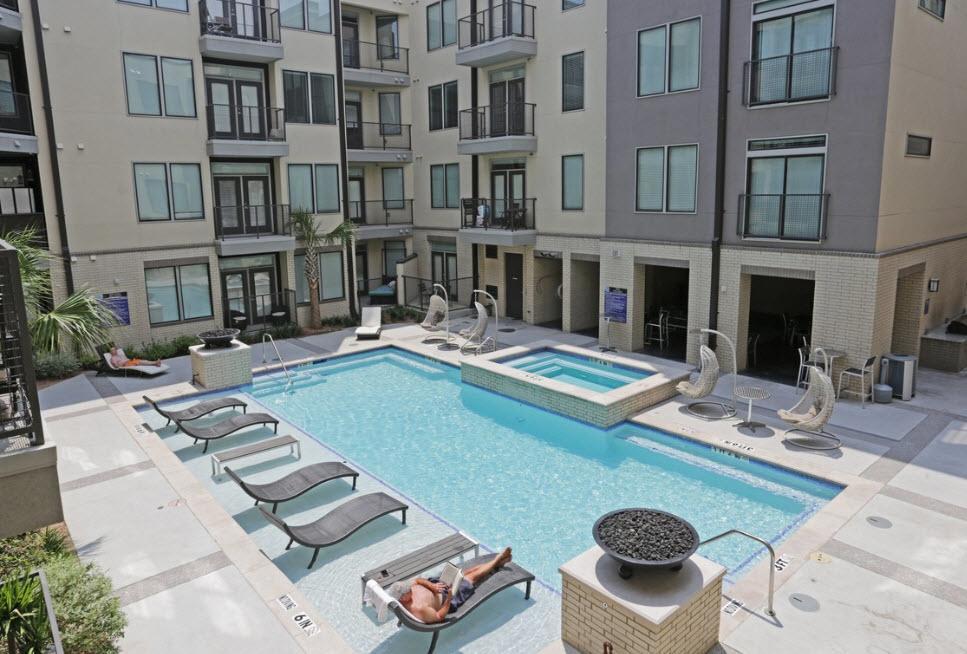 Executive Ritzy * Dallas